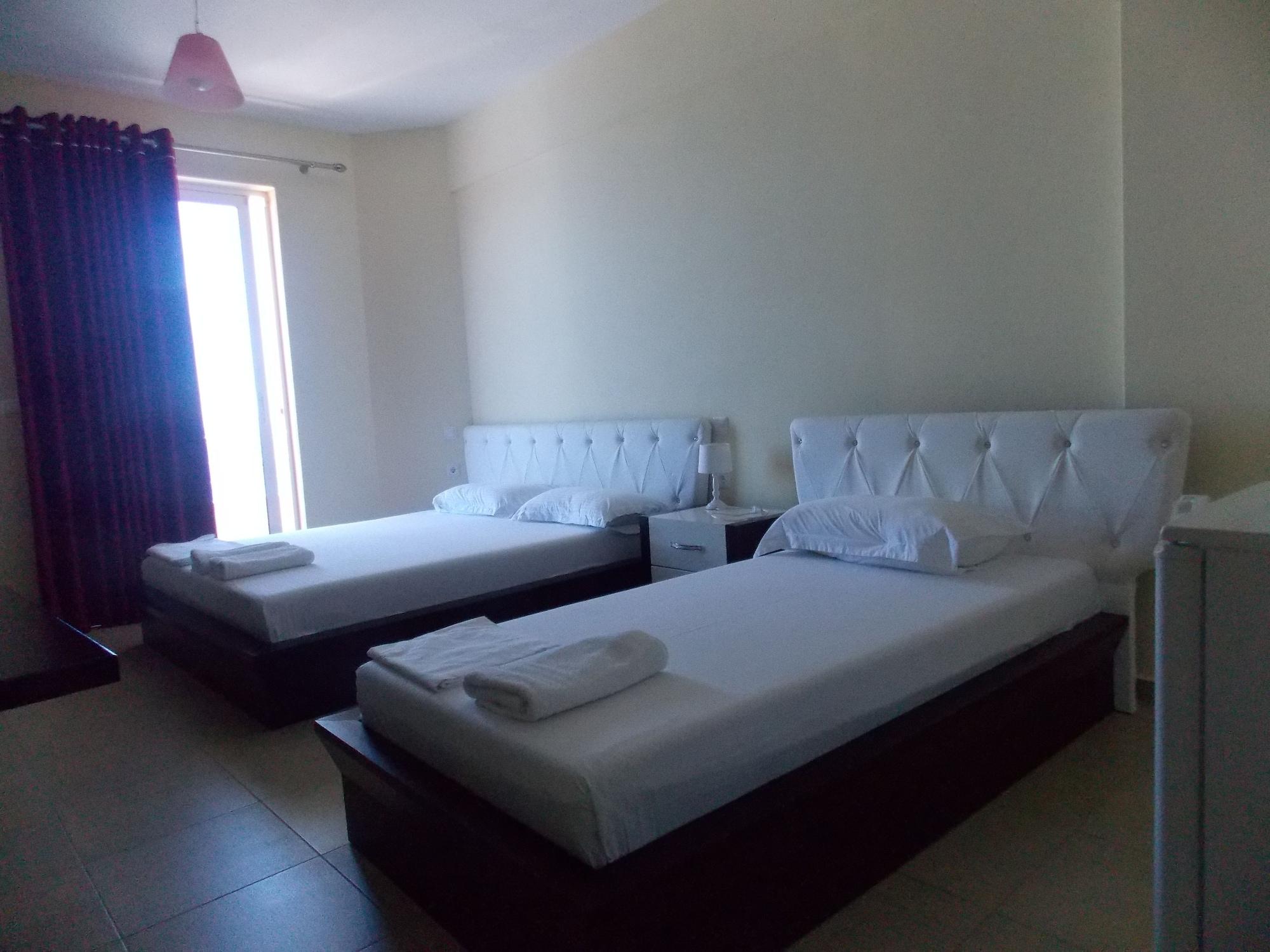 Summer Dream Hotel Sarandë Exteriör bild