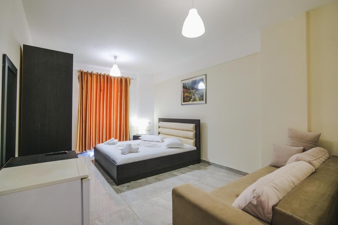 Summer Dream Hotel Sarandë Exteriör bild